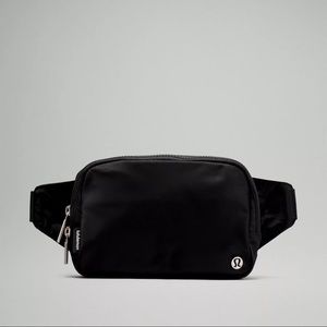 Lululemon Everywhere Belt Bag Large Black
